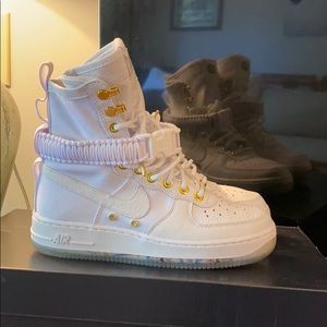 🎊🧧 Nike SF AF1 LNY QS White/White Metallic Gold